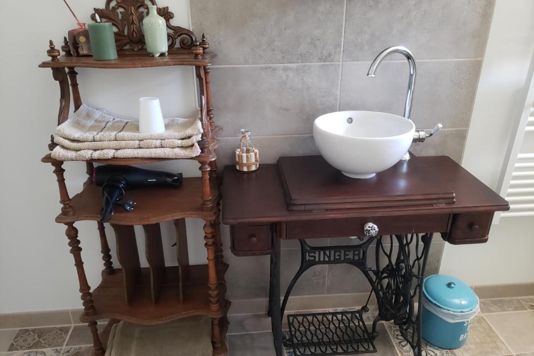 Photo of Bathroom in Houville-la-Branche