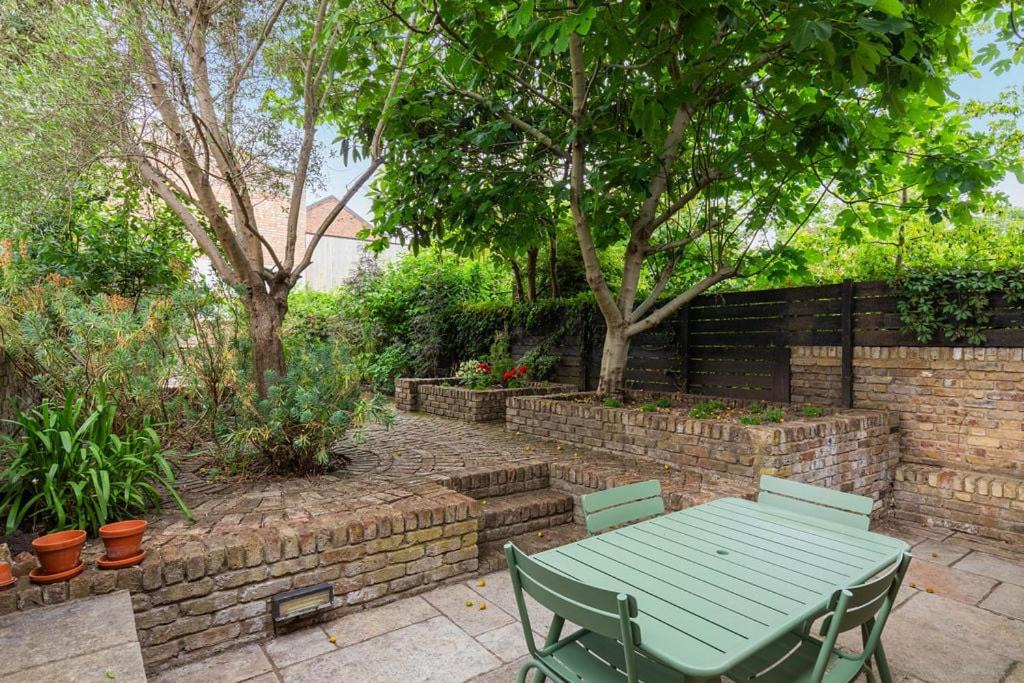 Photo of Patio Balcony in Hackney