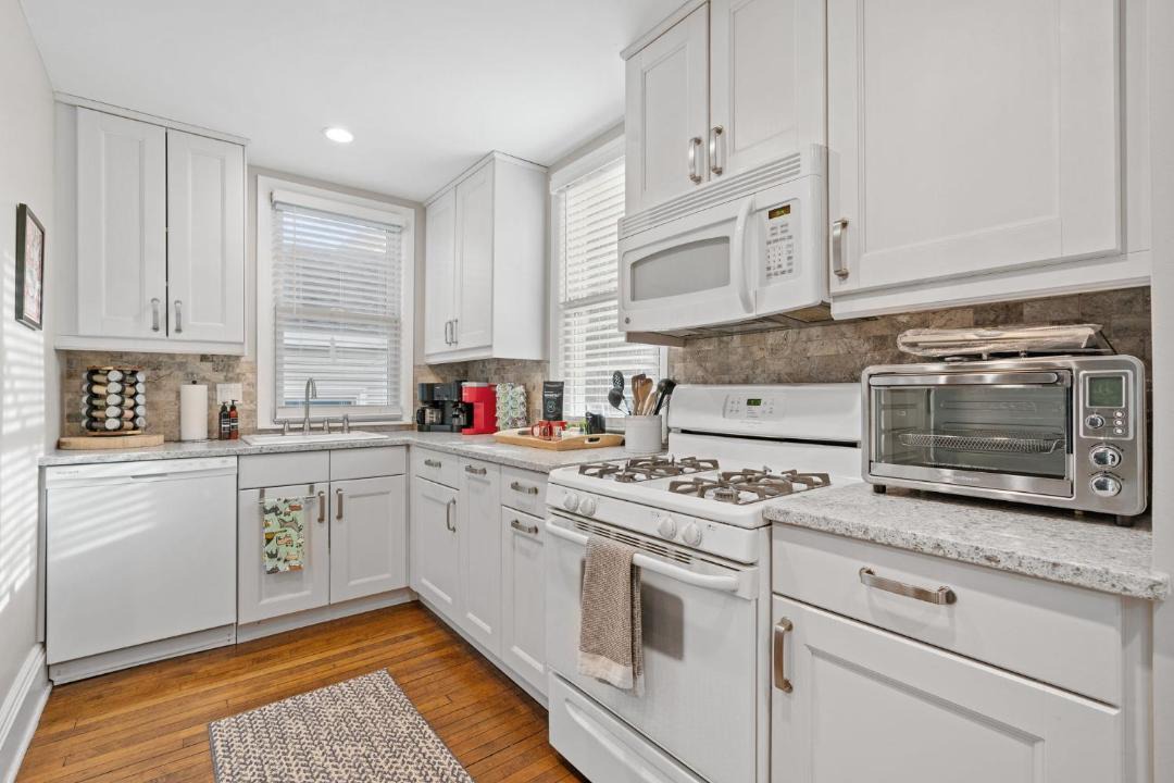 Photo of Kitchen in Linden Hills