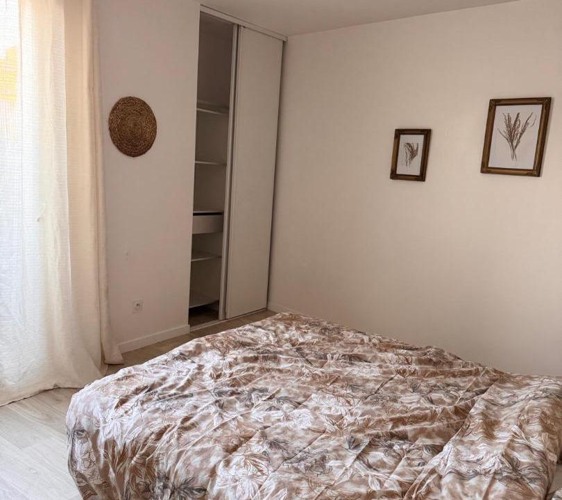 Photo of Bedroom in Bezons