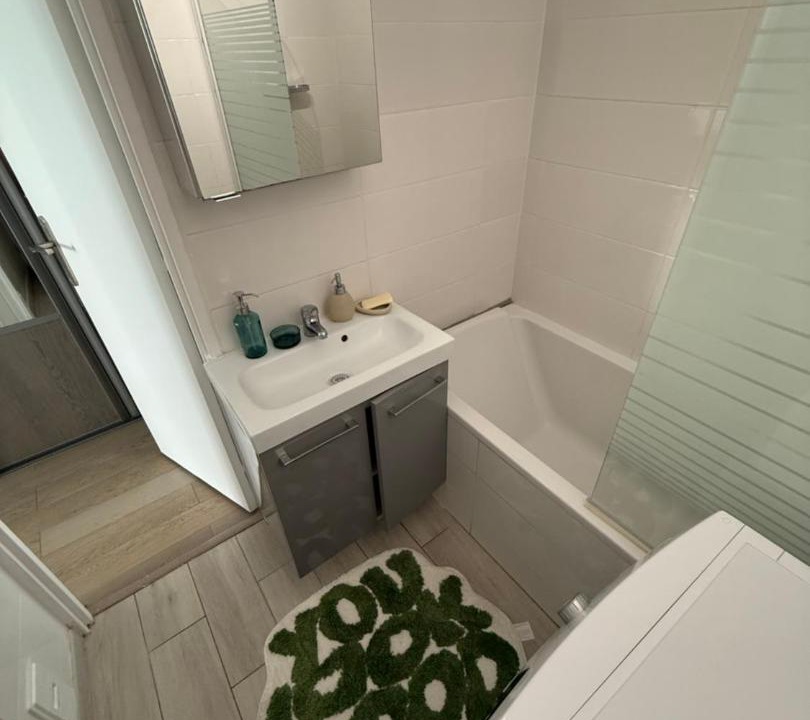 Photo of Bathroom in Vanves