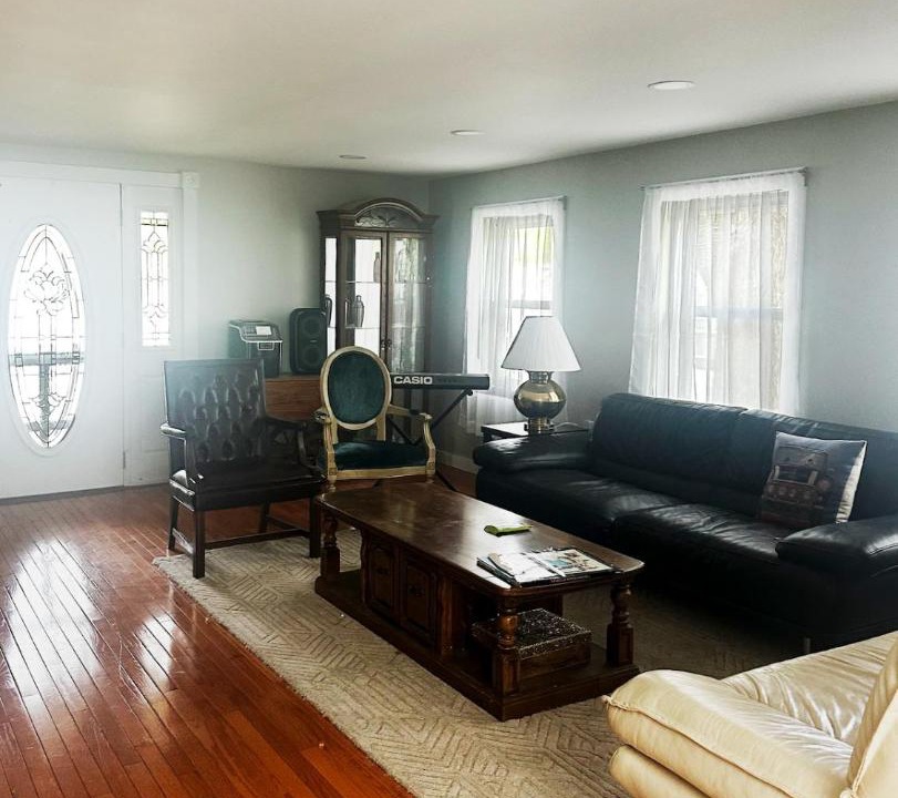 Photo of Livingroom in Lee