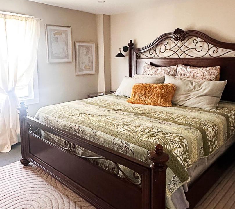 Photo of Bedroom in Lee