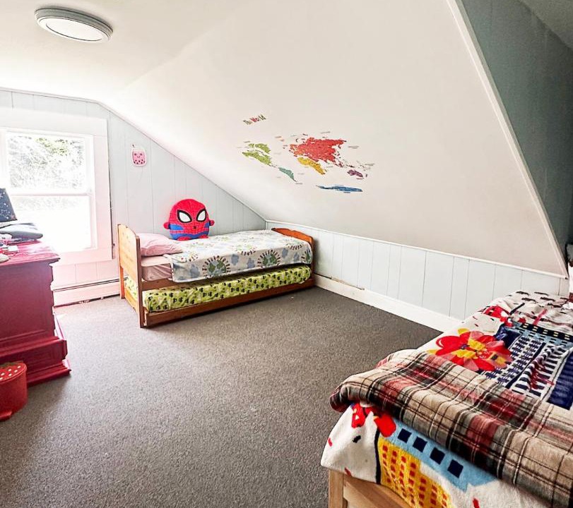 Photo of Bedroom in Lee