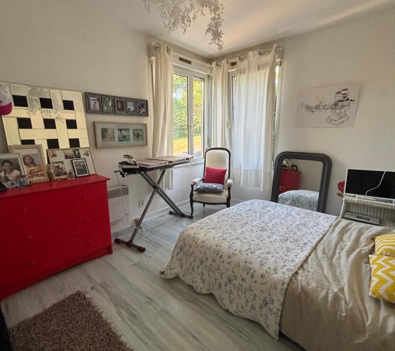 Photo of Bedroom in Saint-Jean-Lespinasse