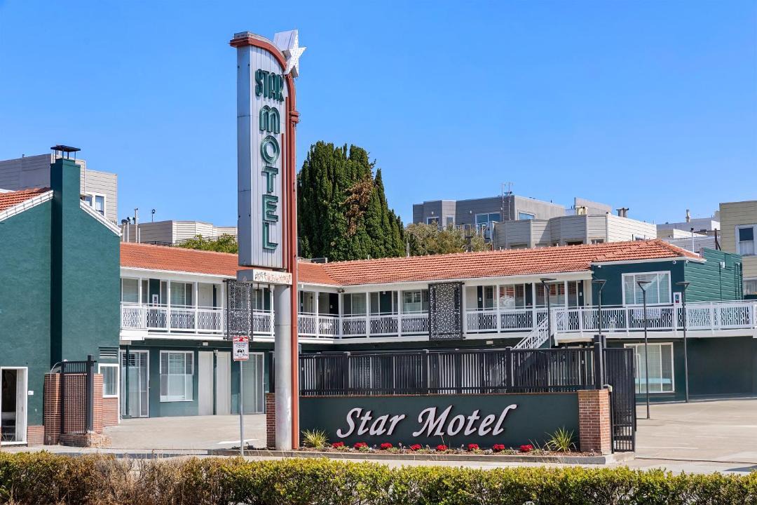 Photo of Others in Cow Hollow