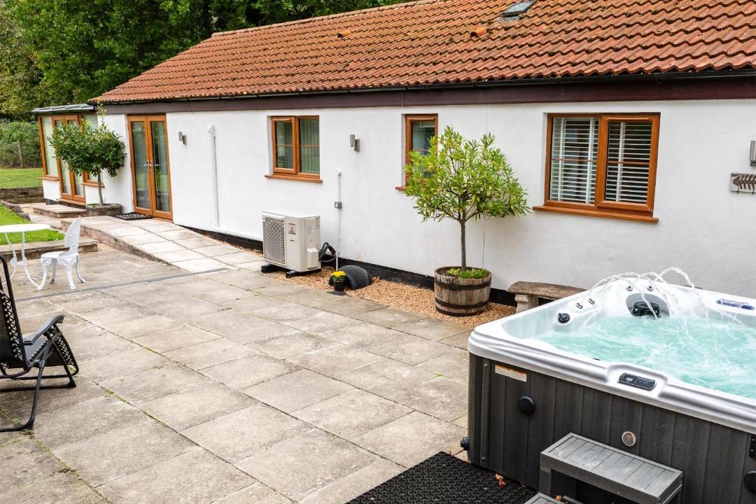 Photo of Others in Boughton