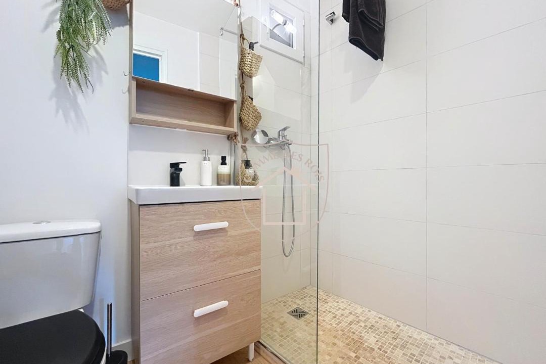 Photo of Bathroom in Dourdan