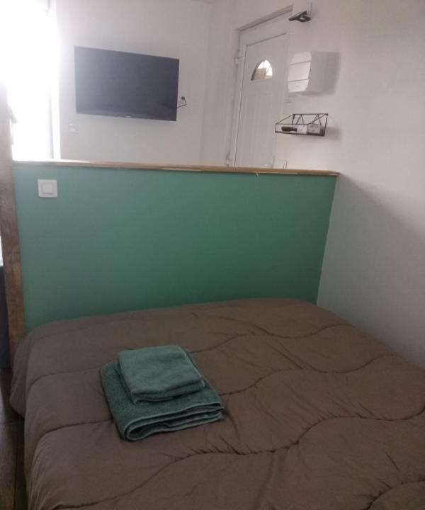 Photo of Bedroom in Salles-en-Toulon