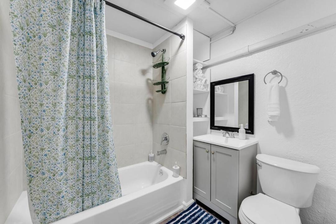 Photo of Bathroom in Rodeo