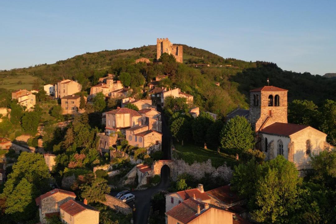 Photo of Buildings in Montaigut-le-Blanc