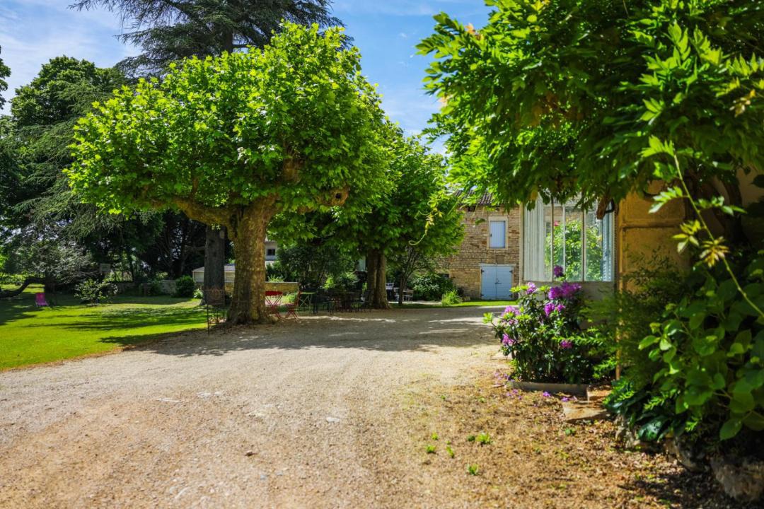 Photo of Others in Vire