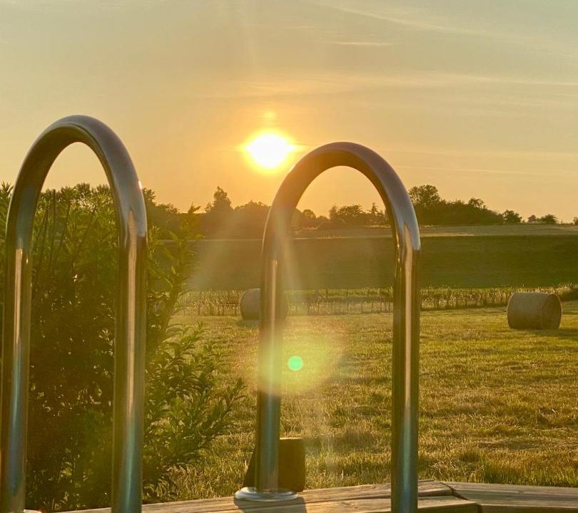 Photo of Others in Le Passage