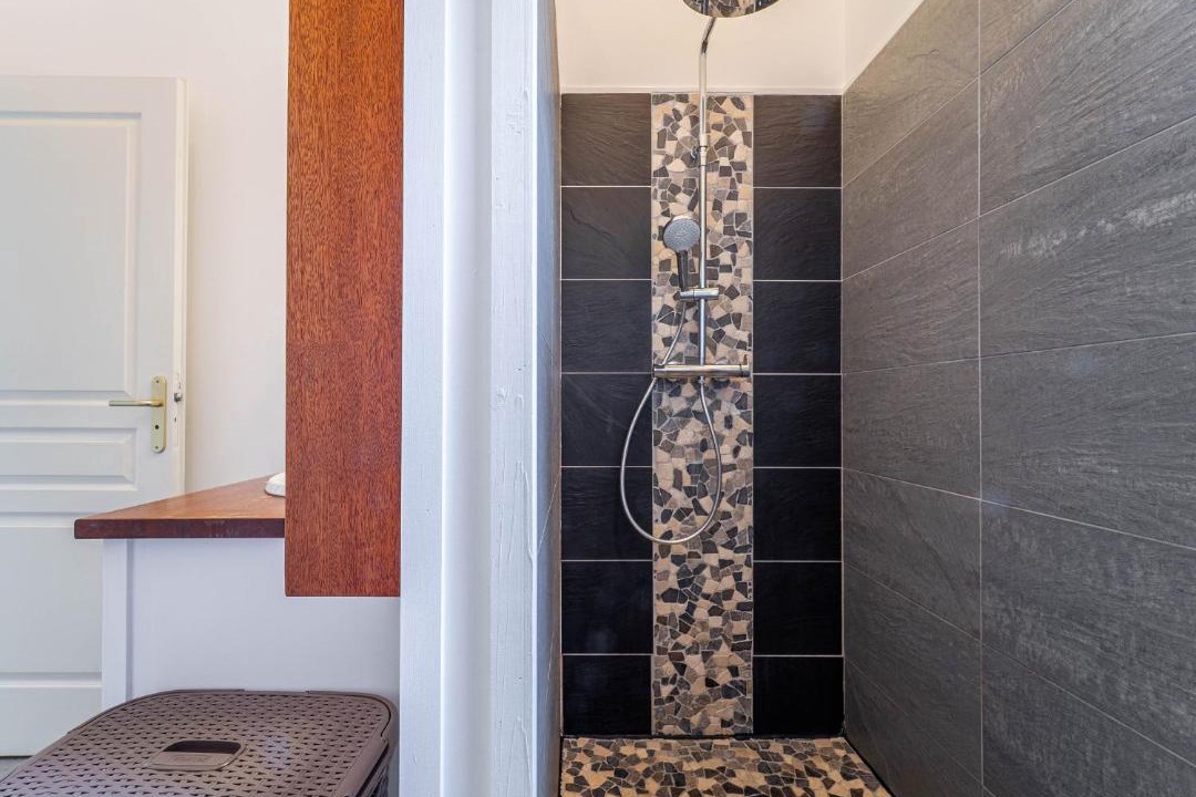 Photo of Bathroom in Gastes