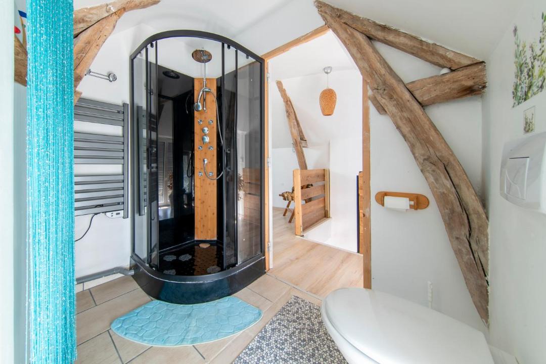 Photo of Bathroom in Ranton