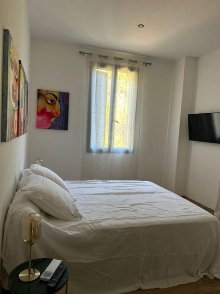 Photo of Bedroom in Bains de Guitera