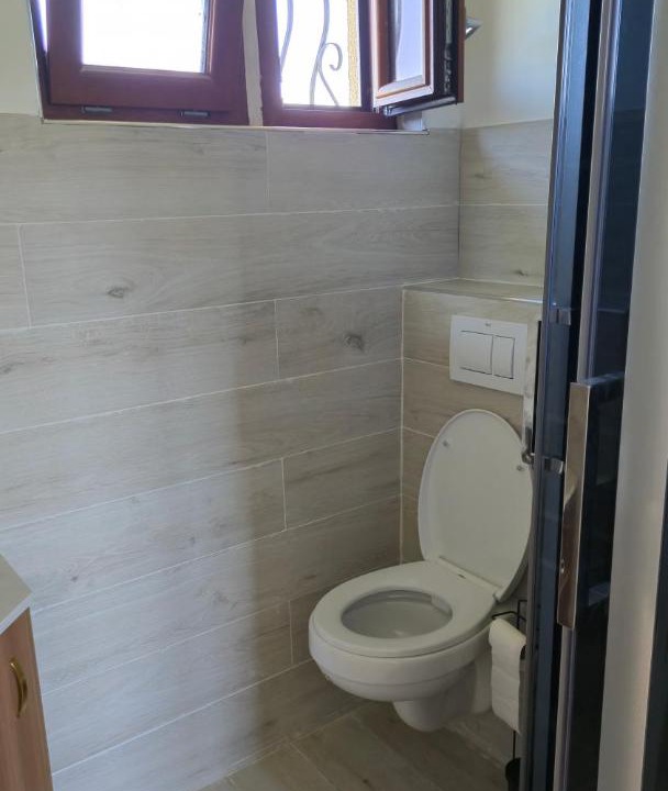 Photo of Bathroom in Flayat