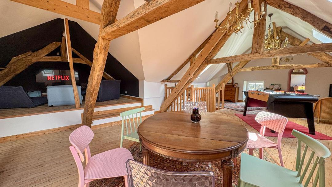 Photo of Others in Cahan