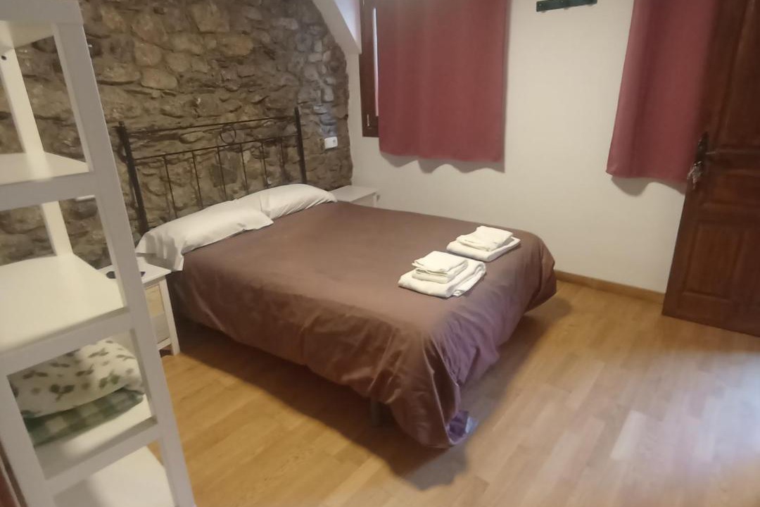 Photo of Bedroom in Taull