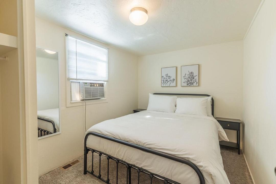 Photo of Bedroom in Eagle