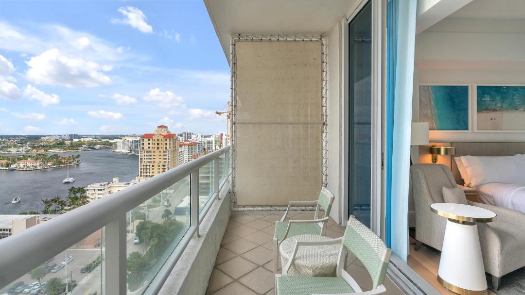 Photo of Patio Balcony in Central Beach