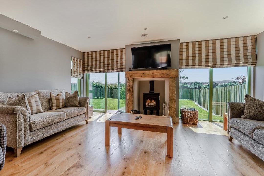 Photo of Others in Linlithgow