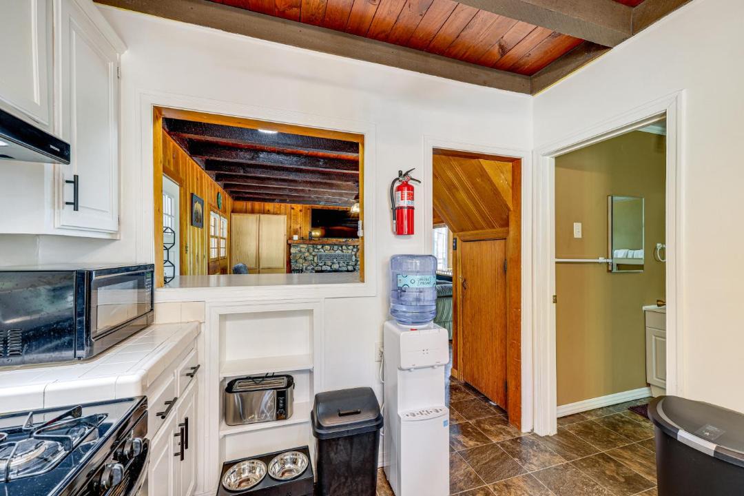 Photo of Kitchen in Running Springs