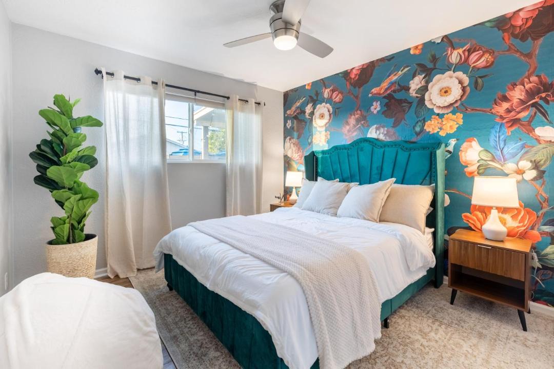 Photo of Bedroom in New Papago Parkway