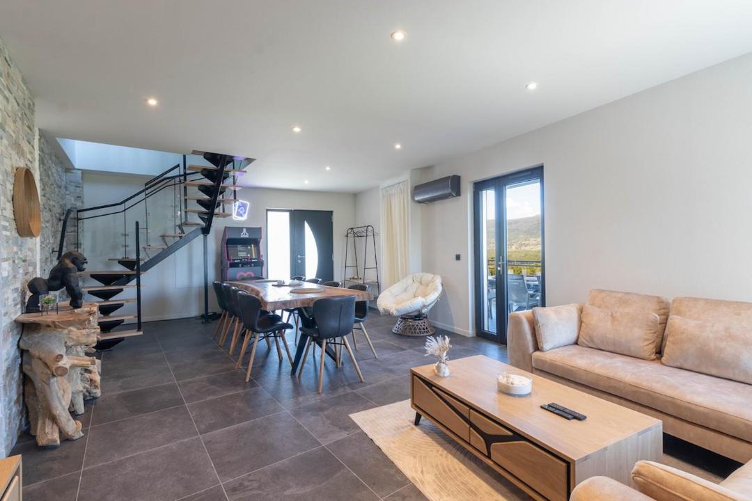 Photo of Others in Chanaz