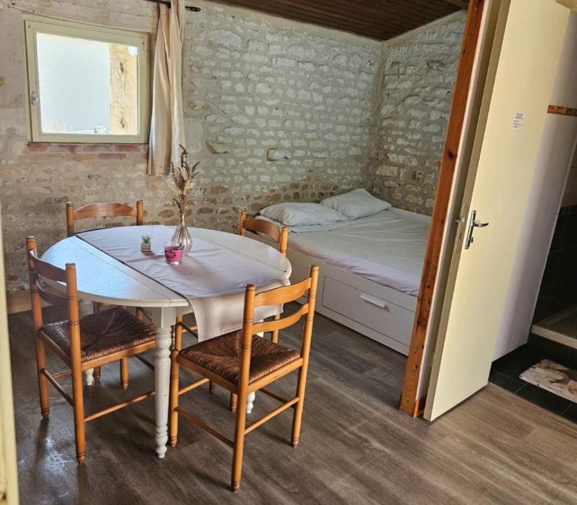 Photo of Others in Velluire