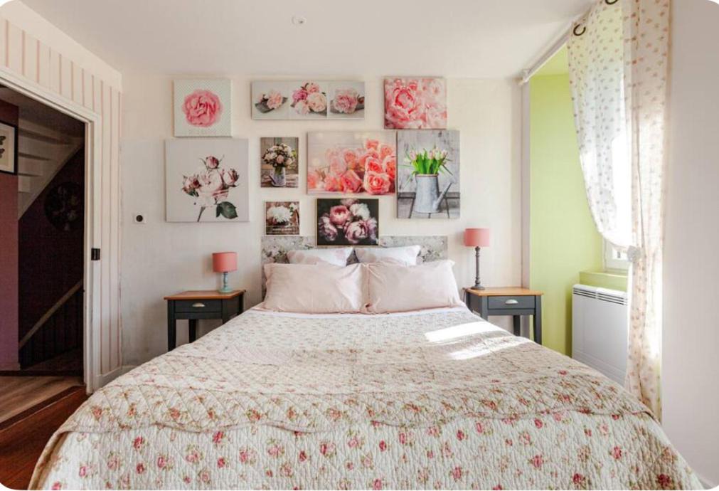 Photo of Bedroom in Ganac