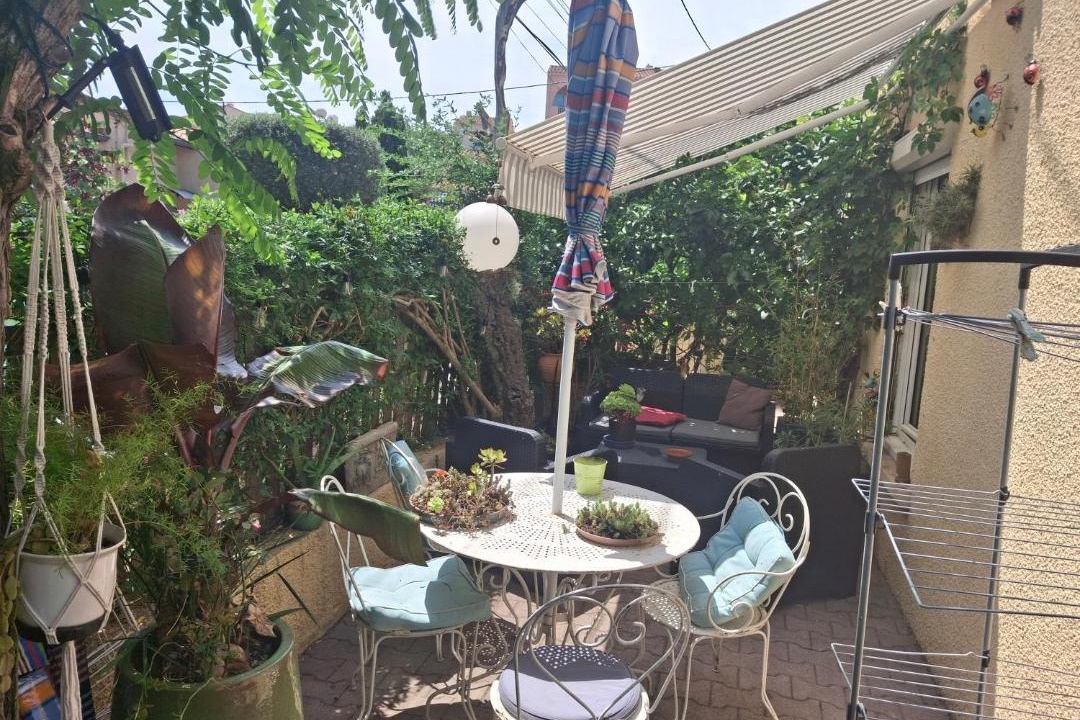 Photo of Patio Balcony in Villemolaque