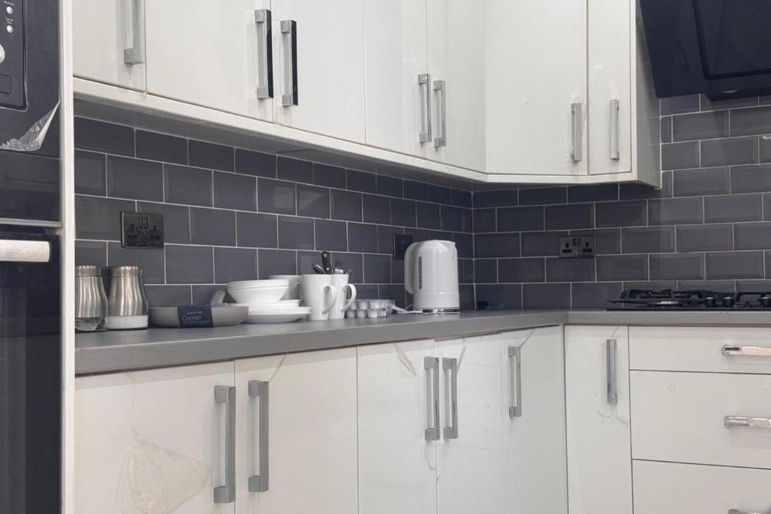 Photo of Kitchen in Fence