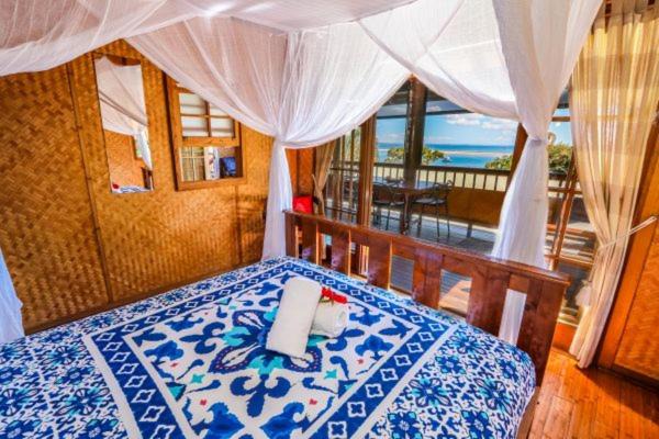 Photo of Others in Seventeen Seventy