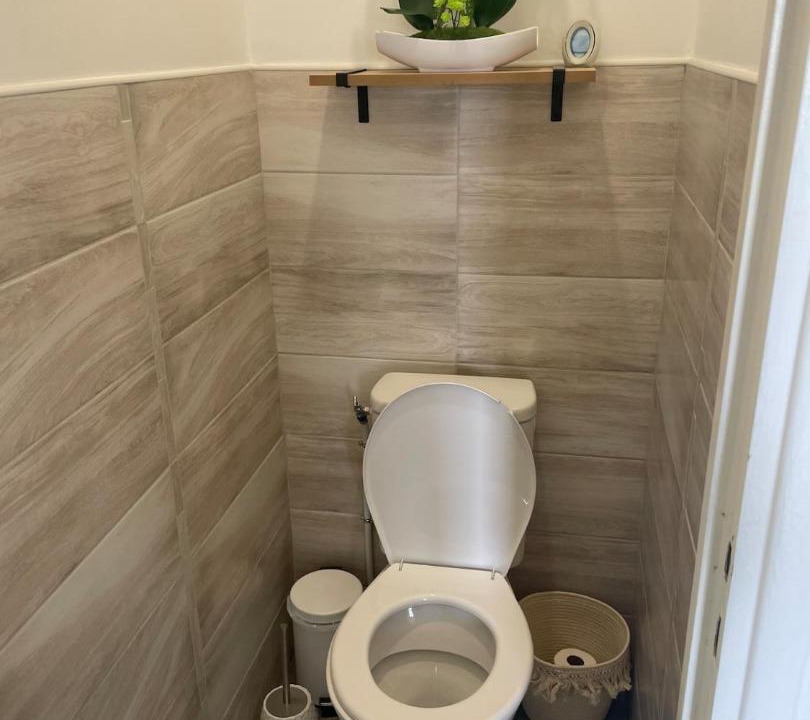 Photo of Bathroom in Montliot-et-Courcelles