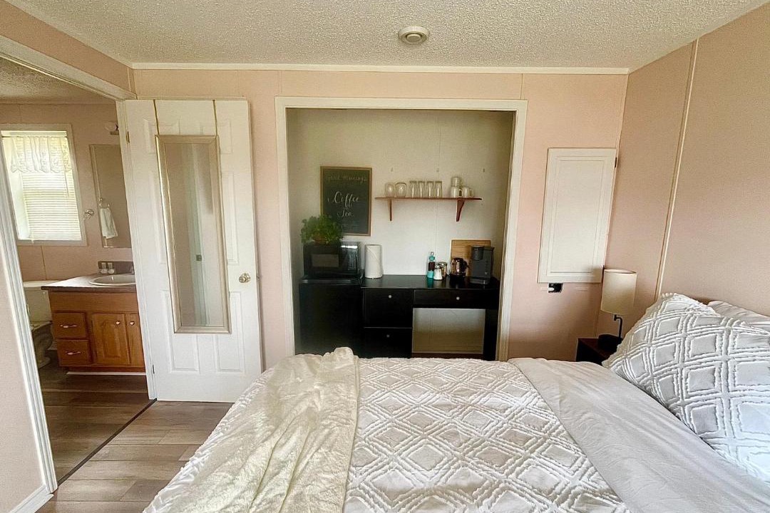 Photo of Bedroom in Alma
