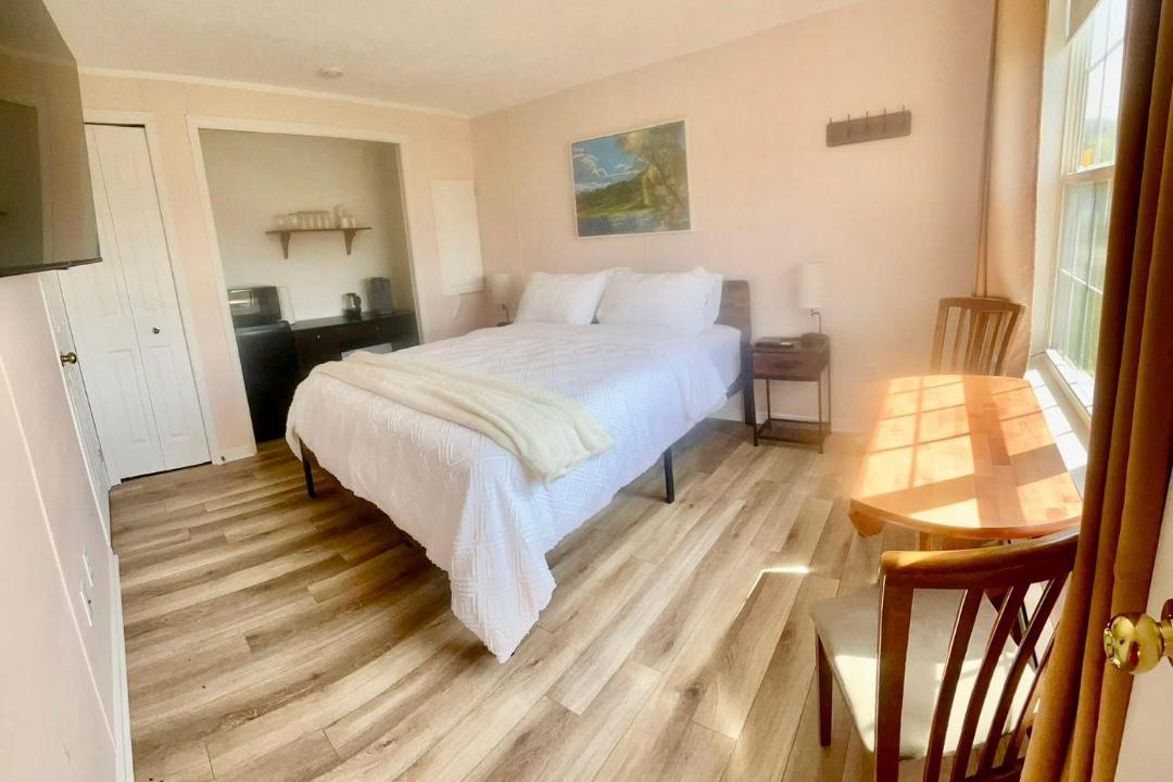 Photo of Bedroom in Alma