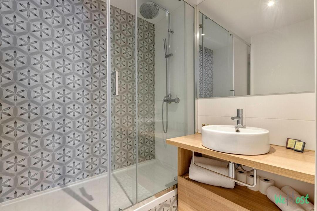 Photo of Bathroom in Vanves