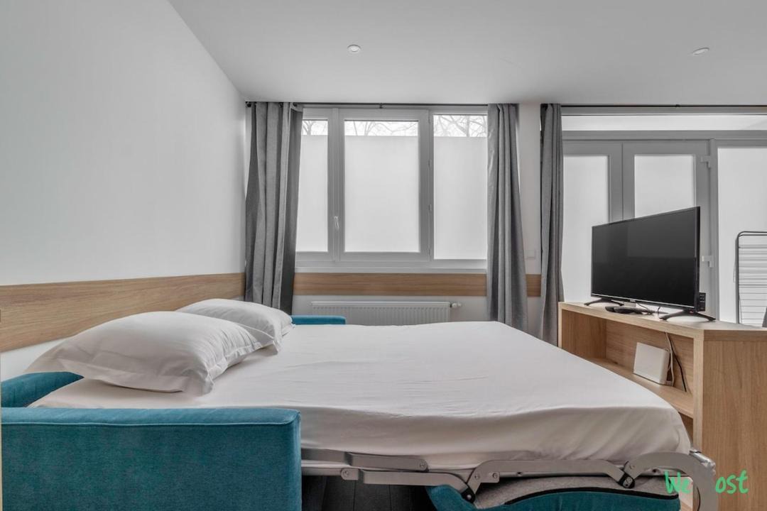 Photo of Bedroom in Vanves