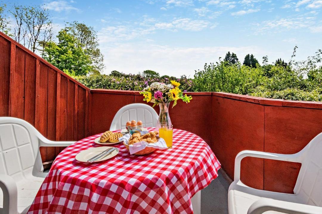 Photo of Patio Balcony in Llanteg