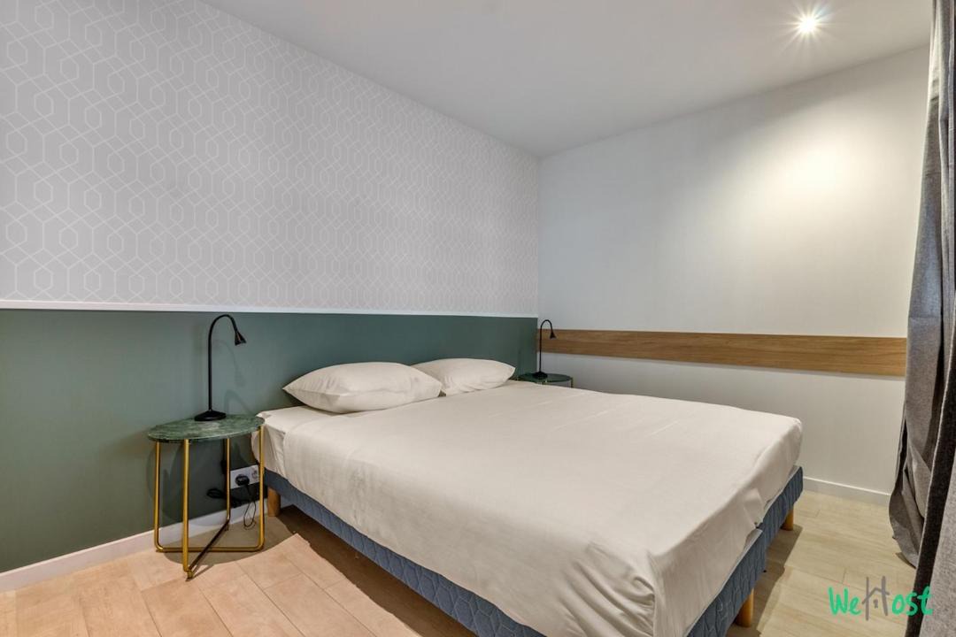 Photo of Bedroom in Vanves