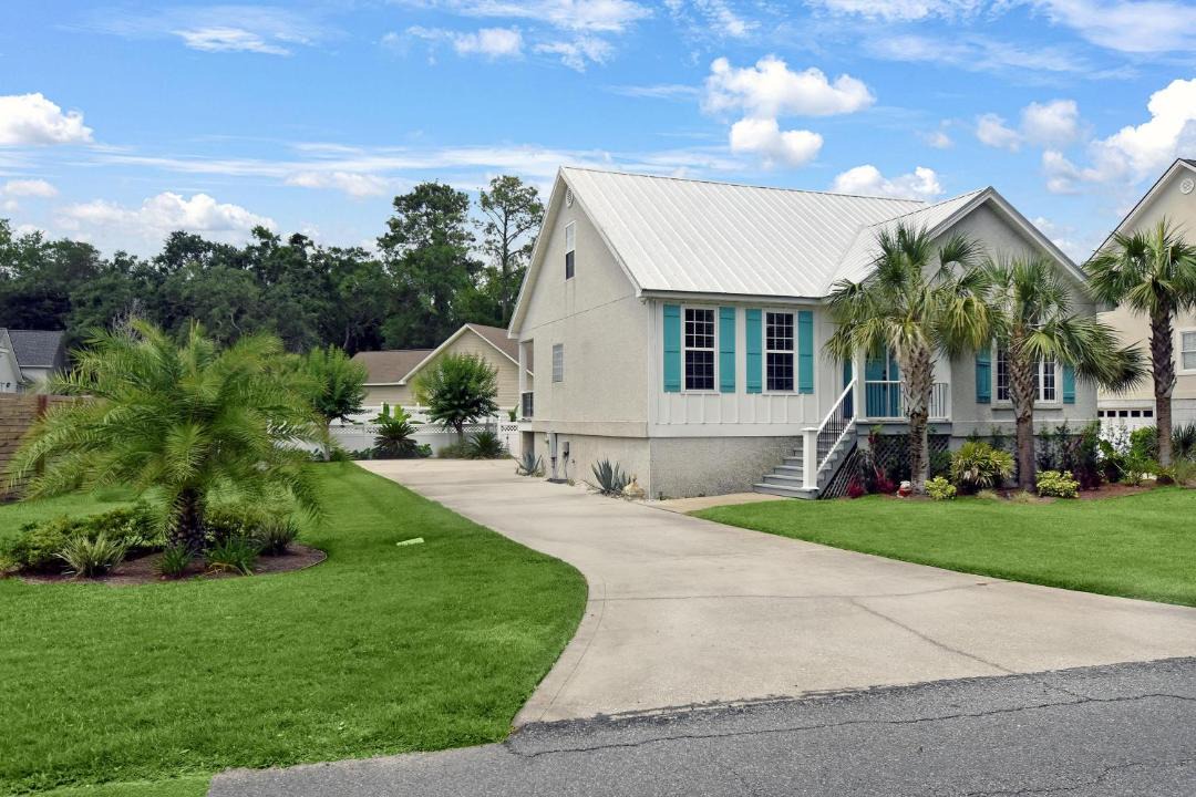 Photo of Others in Saint Simons Heights