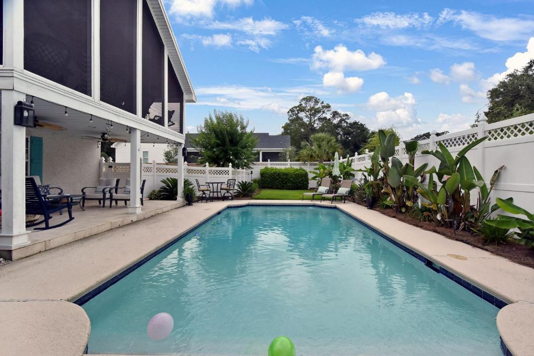 Photo of Others in Saint Simons Heights