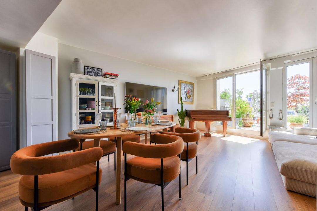 Photo of Others in Neuilly-sur-Seine