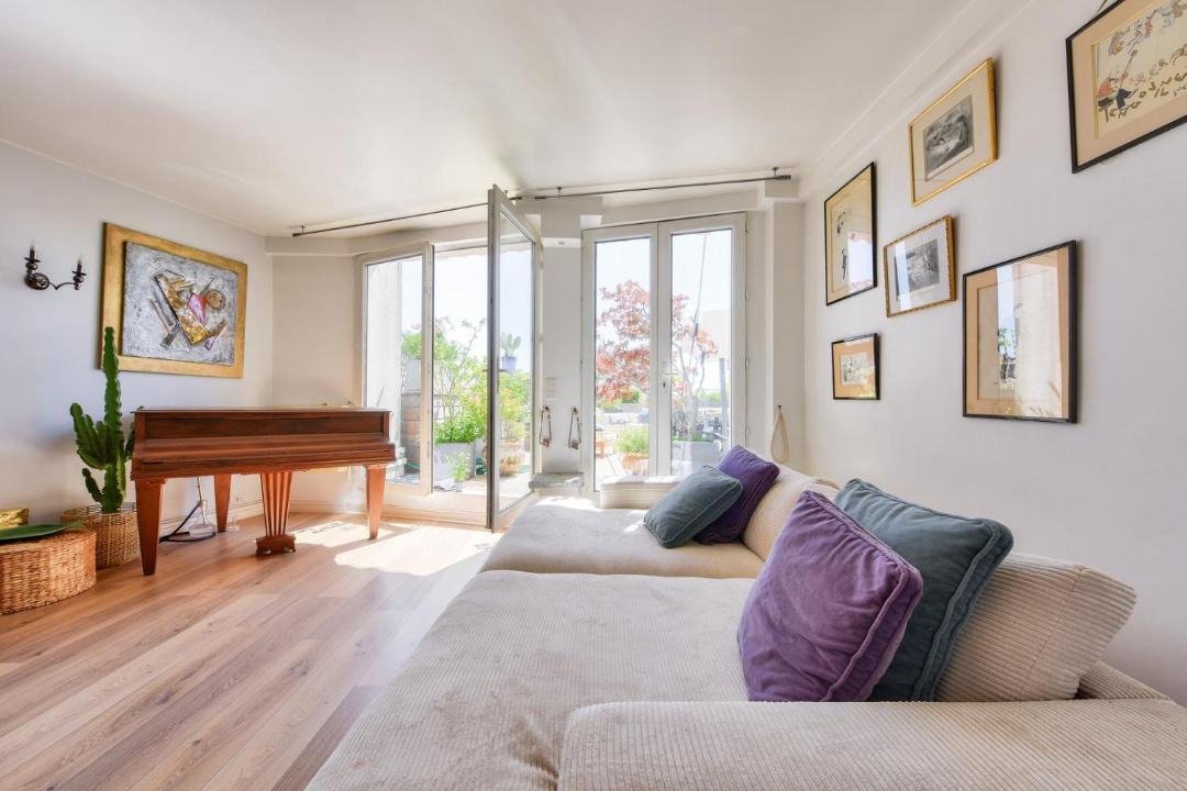 Photo of Others in Neuilly-sur-Seine