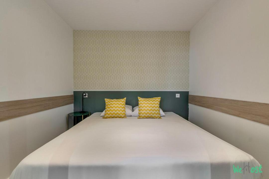 Photo of Bedroom in Vanves