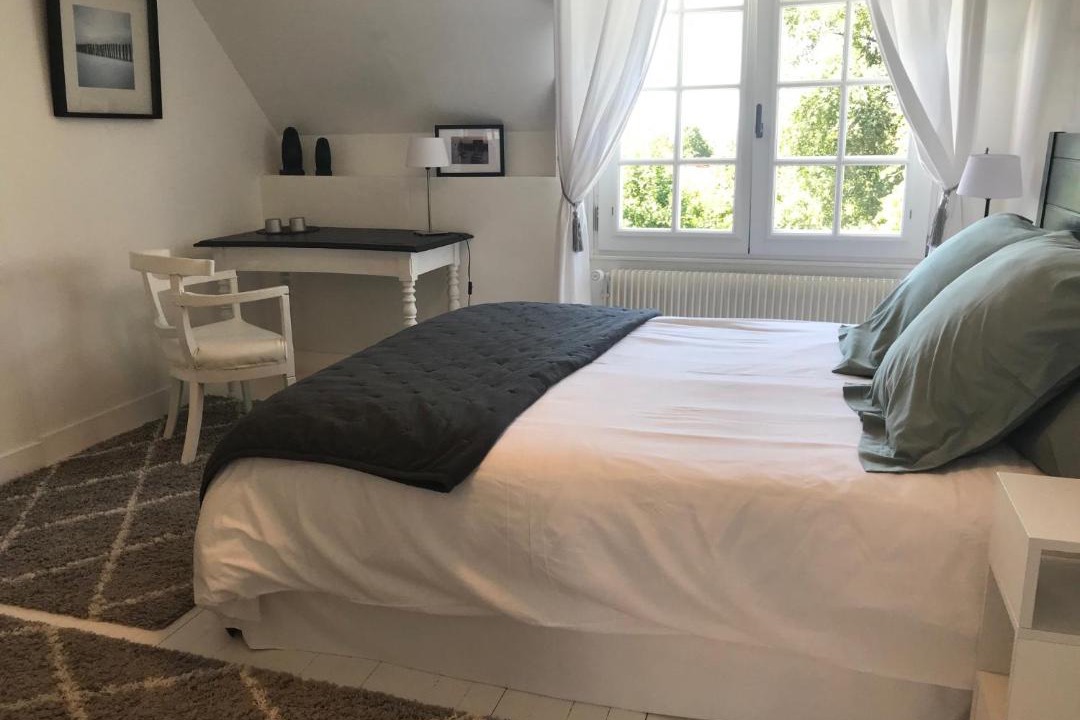 Photo of Bedroom in Dragey-Ronthon