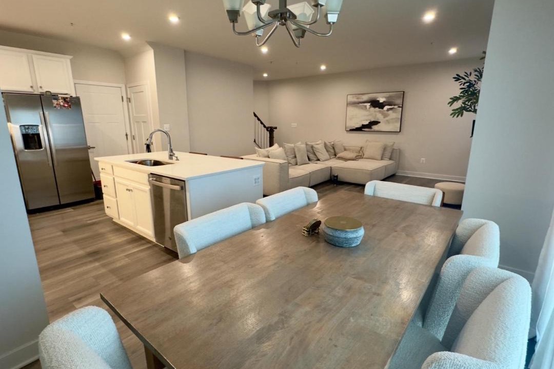 Photo of Others in Bel Air