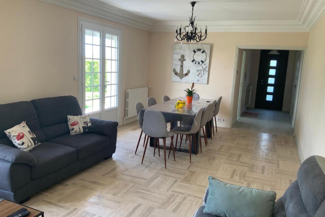 Photo of Livingroom in Huisseau-sur-Cosson