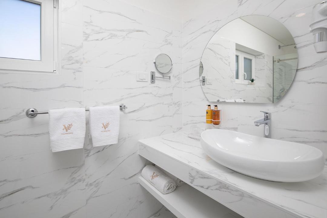 Photo of Bathroom in Valbandon